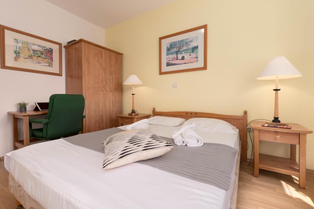 Villa Lucija Pjescana Uvala Eksteriør billede